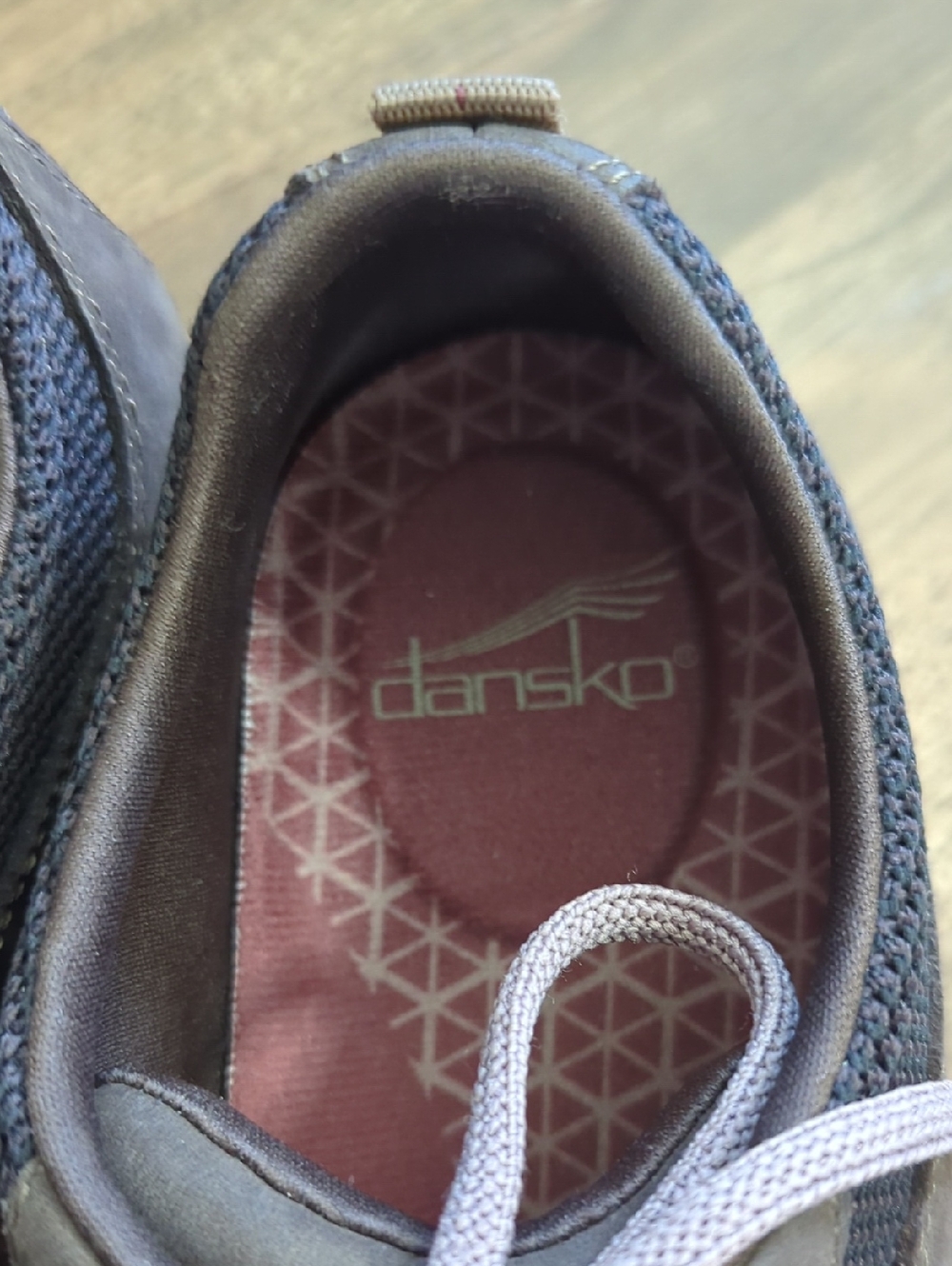 Dansko Paisley Leather Waterproof Walking Shoe Sneaker 39 - Picture 5 of 9